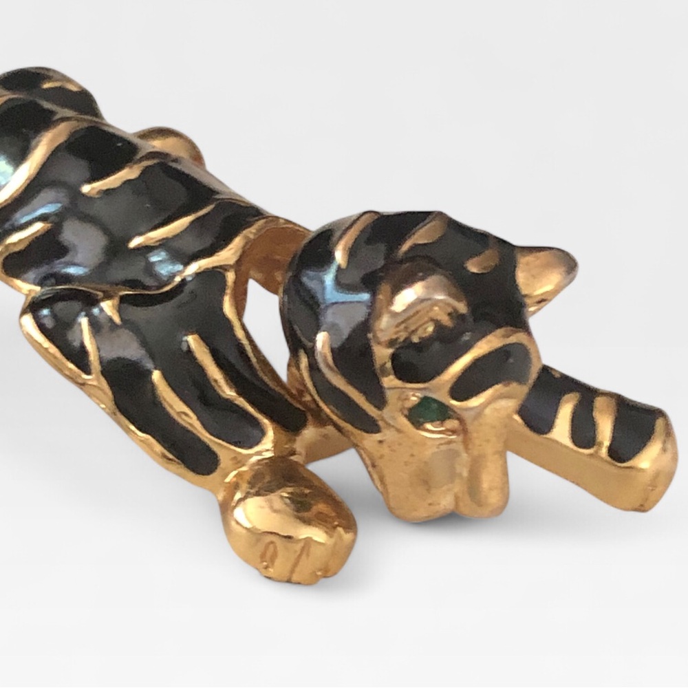 VTG Tiger Brooch Articulated Head